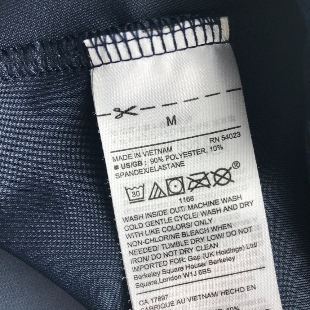 GAP • Velvet off the shoulder top - Picture 3 of 6